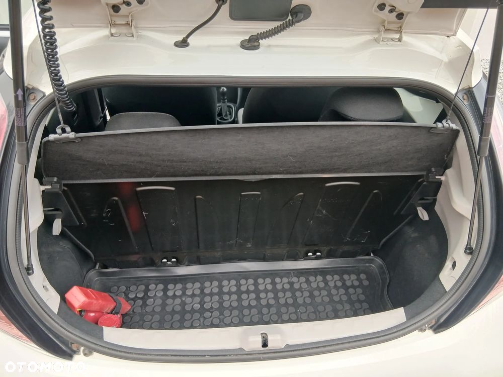 Toyota Aygo - 13