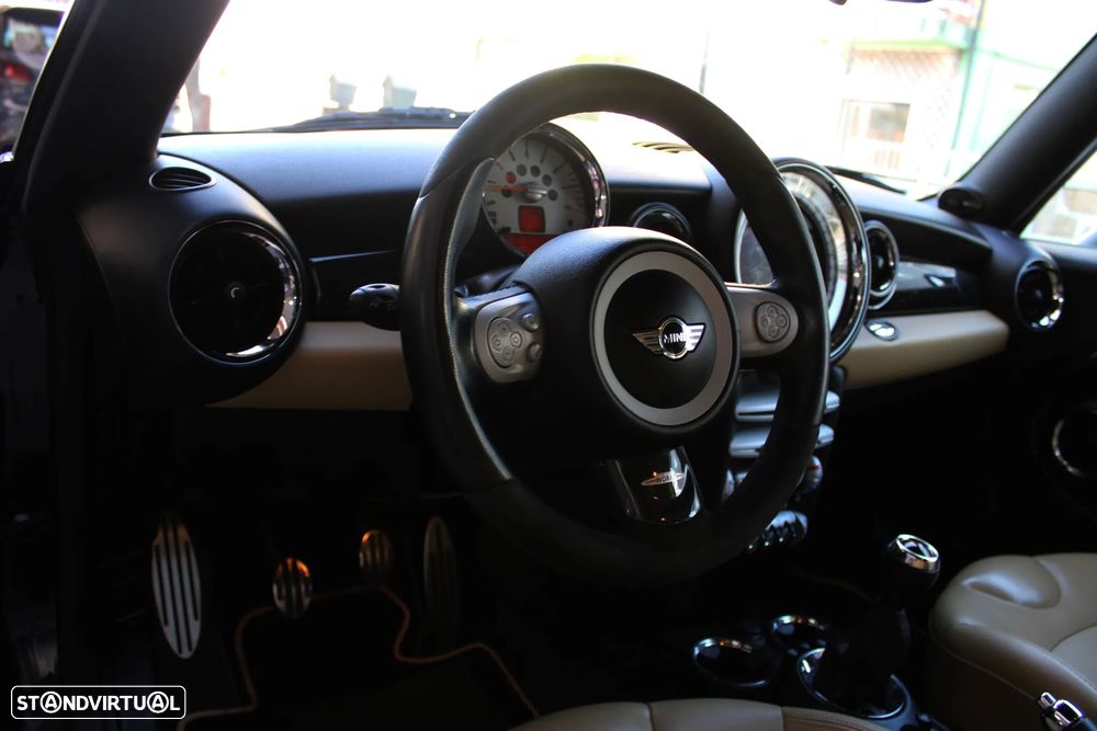 MINI Clubman John Cooper Works - 20