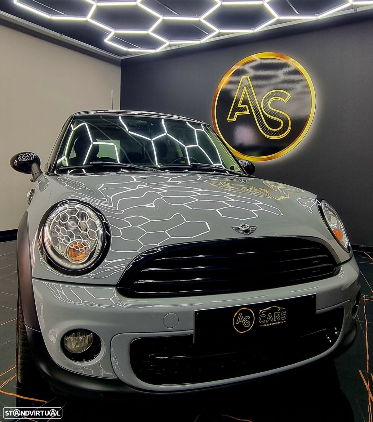 MINI 3 Portas One D - 21