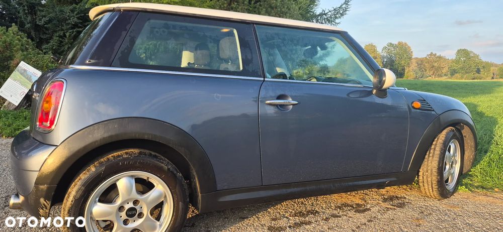 MINI Cooper Standard - 3