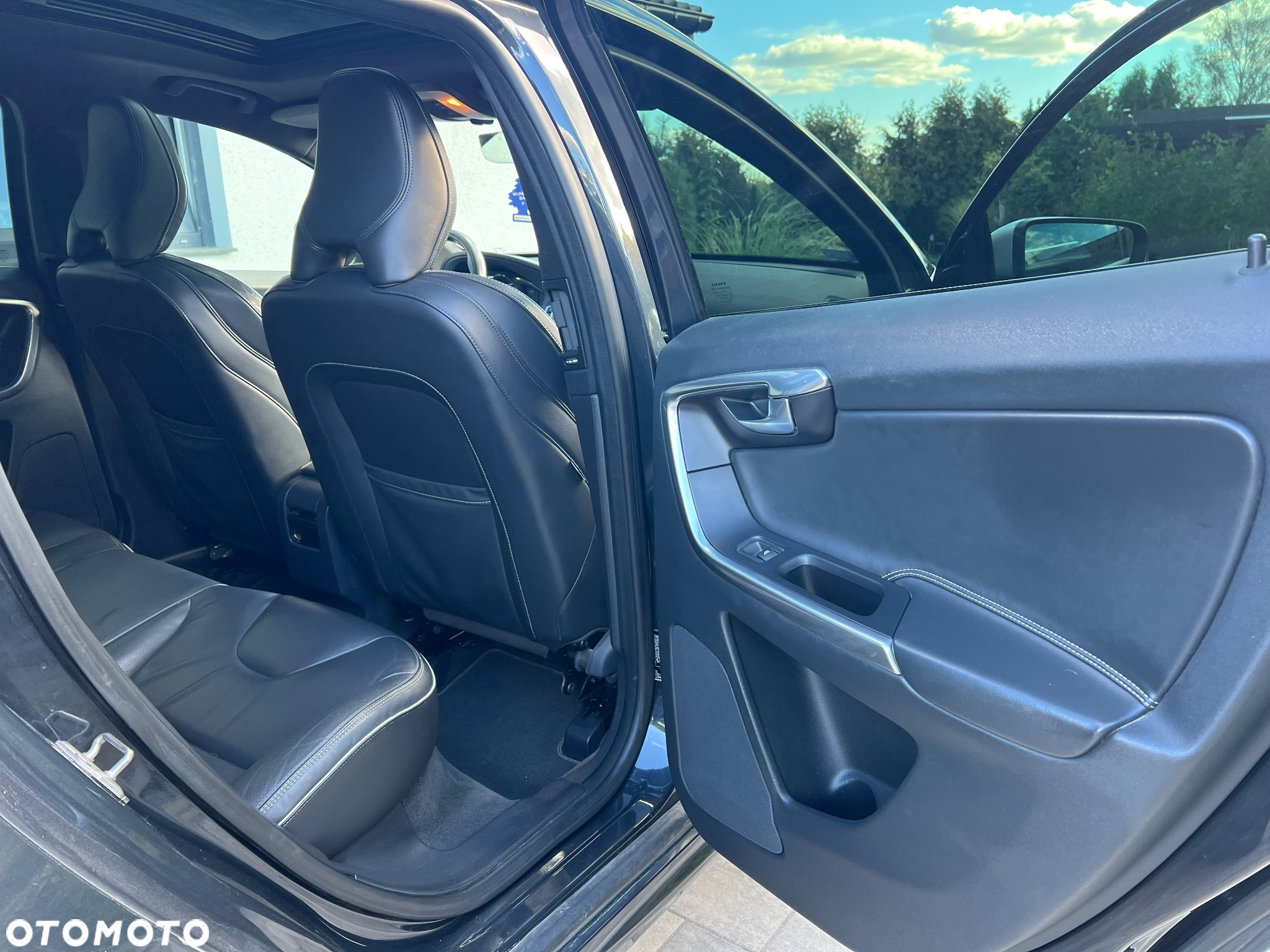 Volvo XC 60 - 4