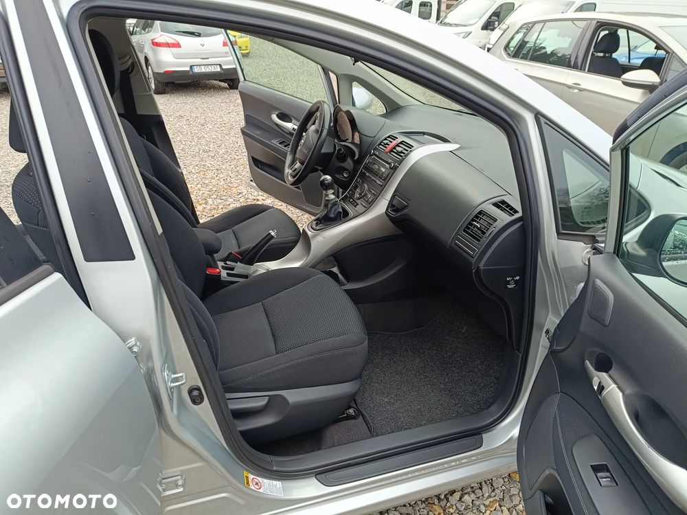 Toyota Auris 1.33 VVT-i Premium - 13