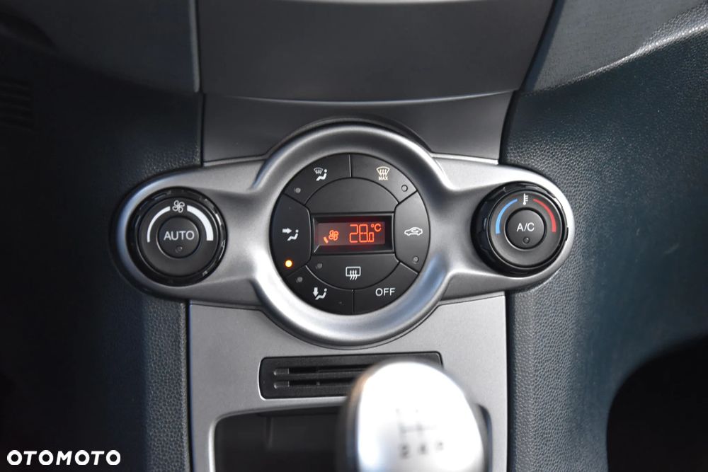 Ford Fiesta 1.25 Titanium EU5 - 25