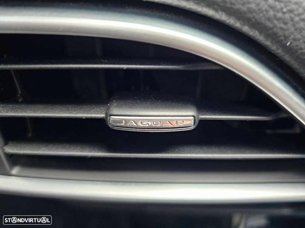 Jaguar F-Pace 25d AWD Aut. Prestige - 36