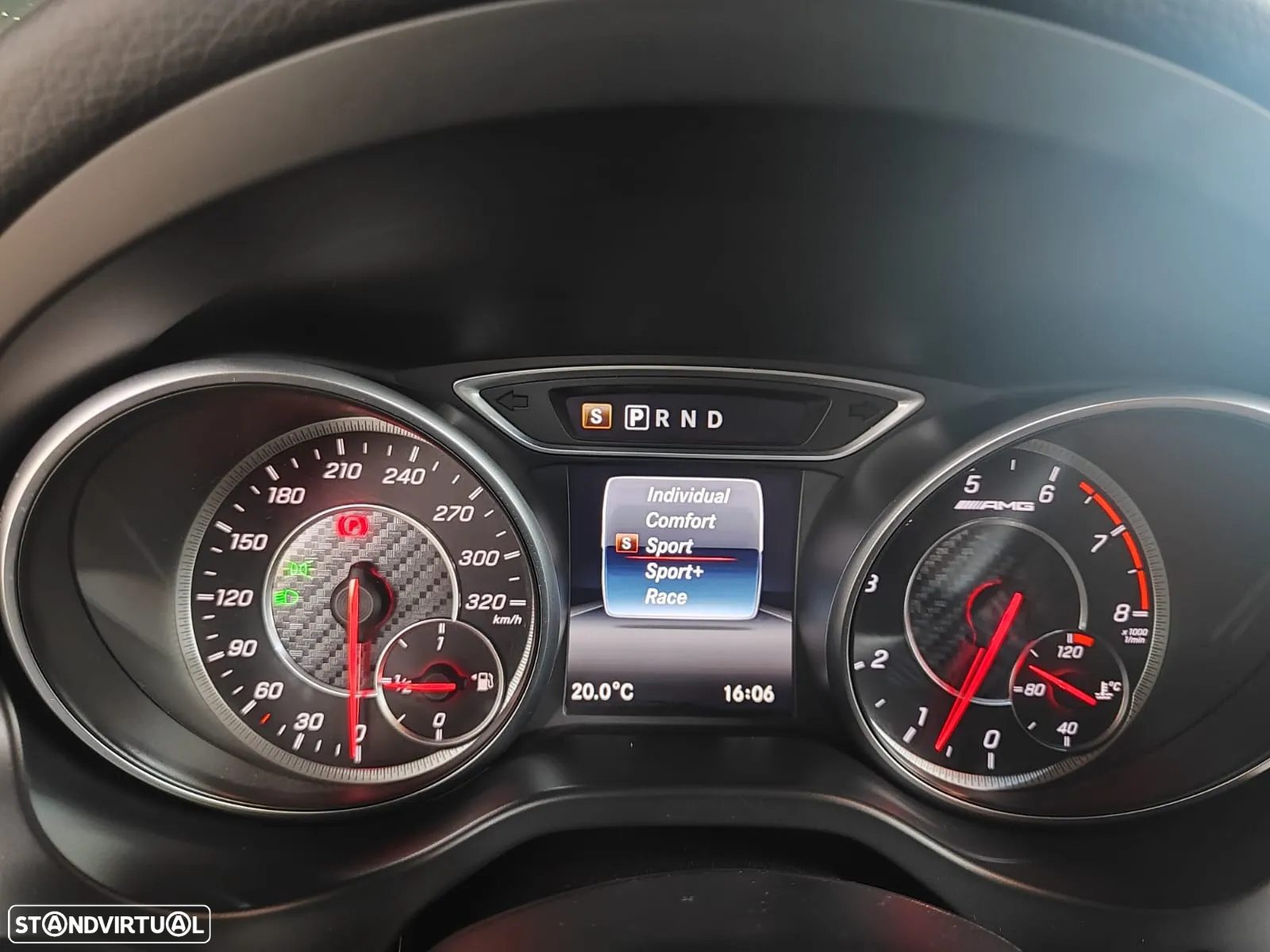 Mercedes-Benz CLA 45 AMG Shooting Brake 4-Matic - 36