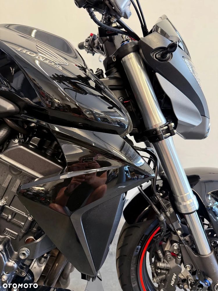 Honda CB - 33