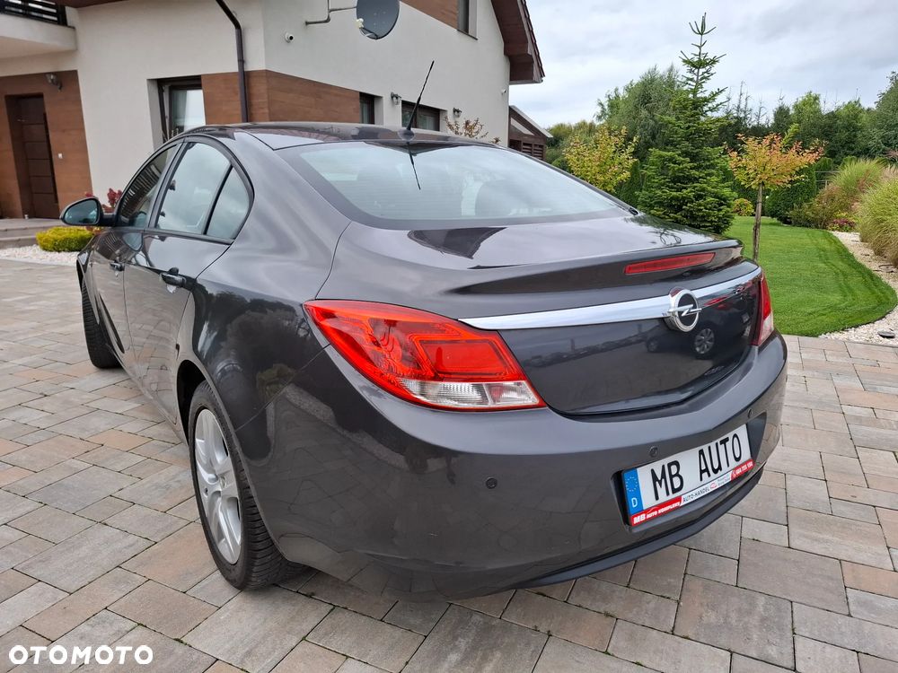 Opel Insignia 1.6 Design Edition - 15