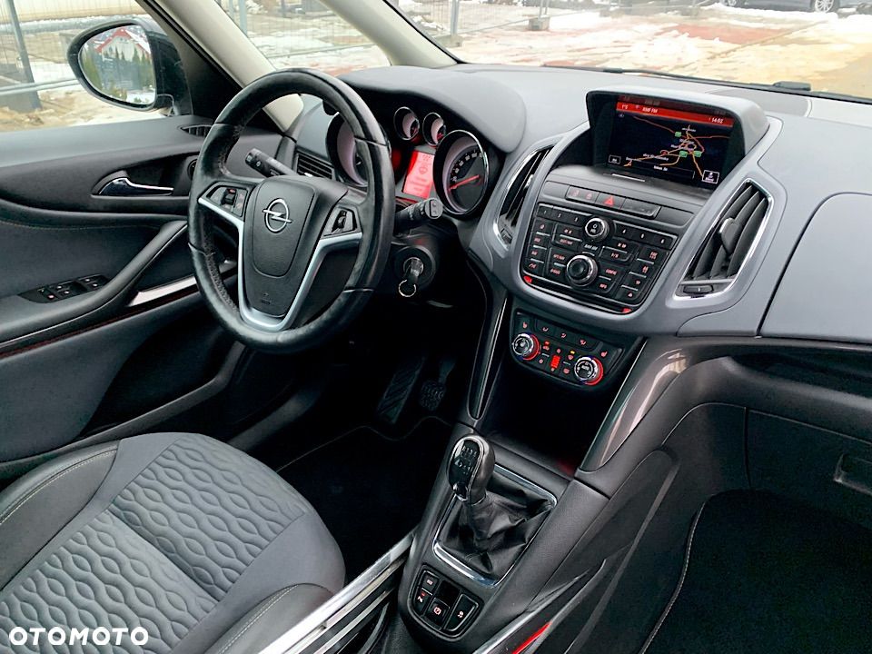 Opel Zafira - 27