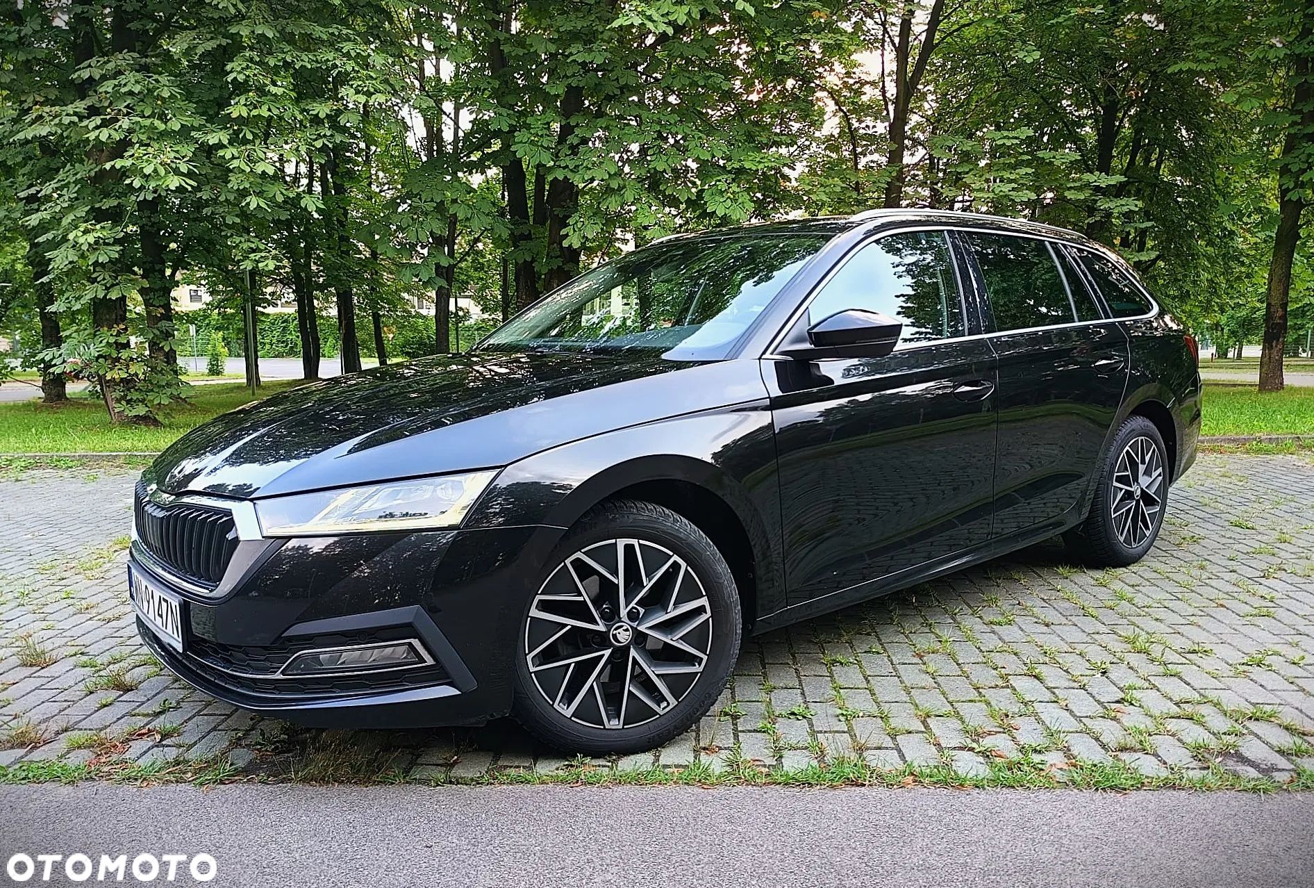 Skoda Octavia 2.0 TDI Style DSG - 1