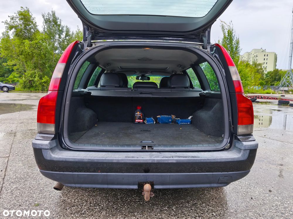 Volvo V70 2.4 D5 AWD Optima - 12