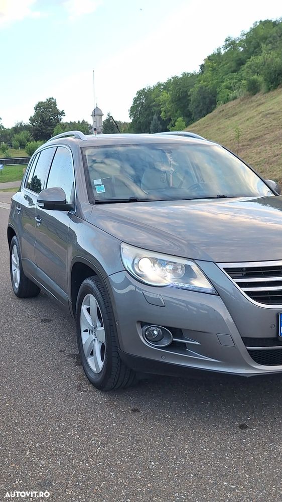 Volkswagen Tiguan 2.0 TDI DPF BlueMotion Technology Sport & Style - 2