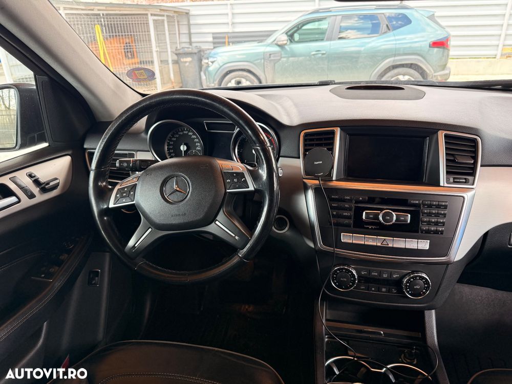 Mercedes-Benz ML - 17