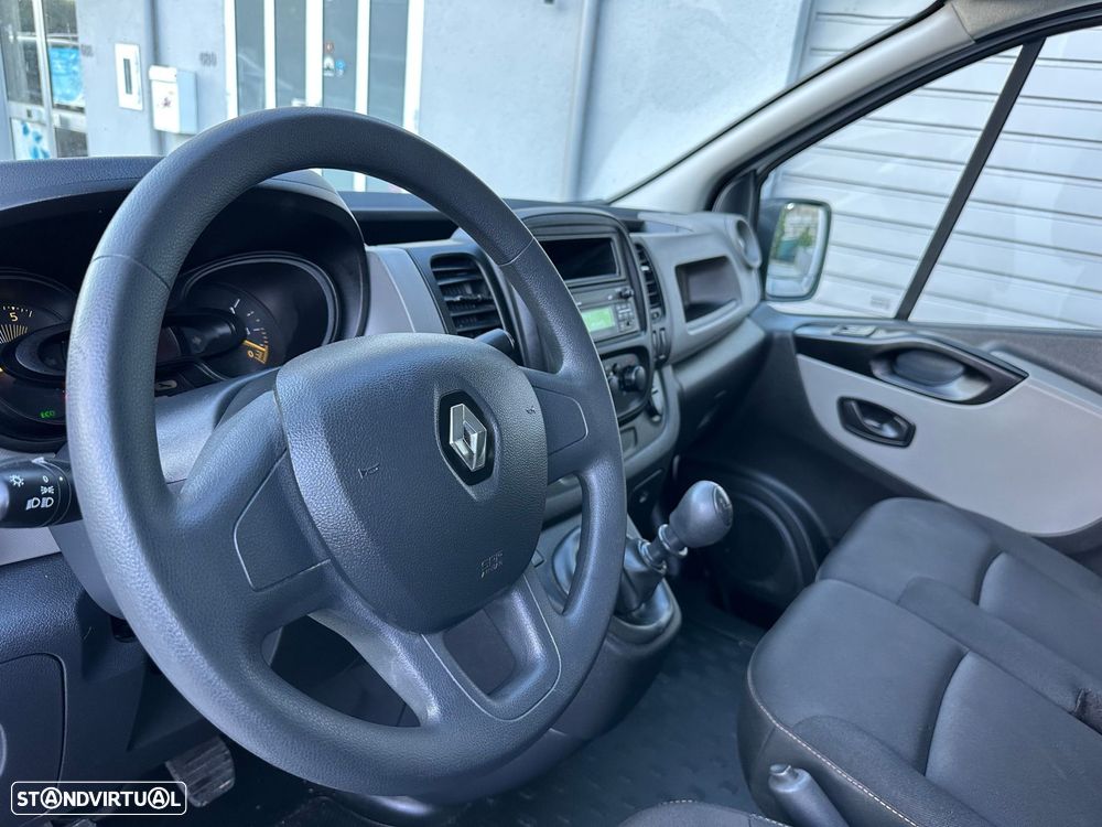 Renault Trafic 1.6 dCi L1H1 1.0T - 12