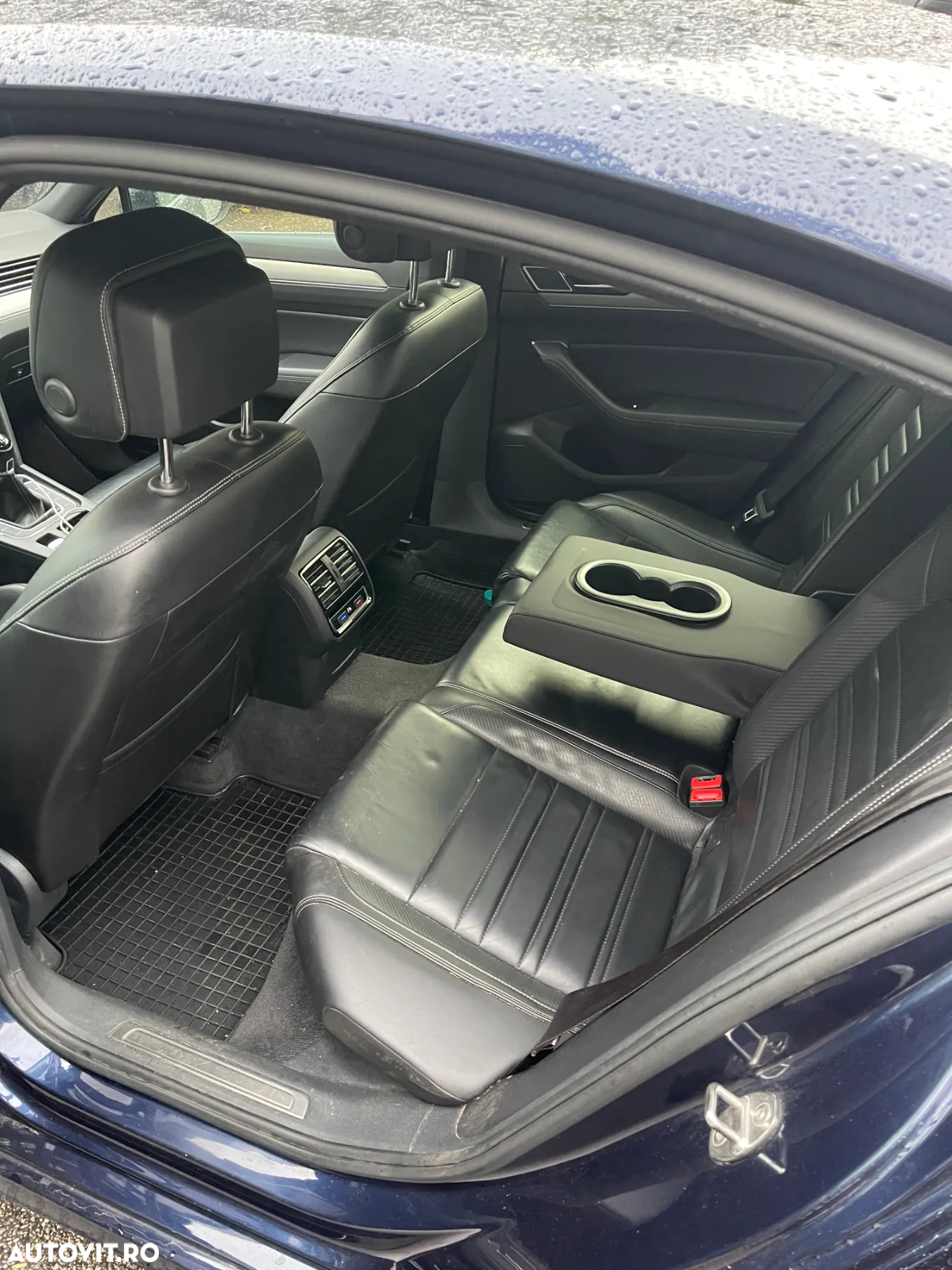Volkswagen Passat - 12
