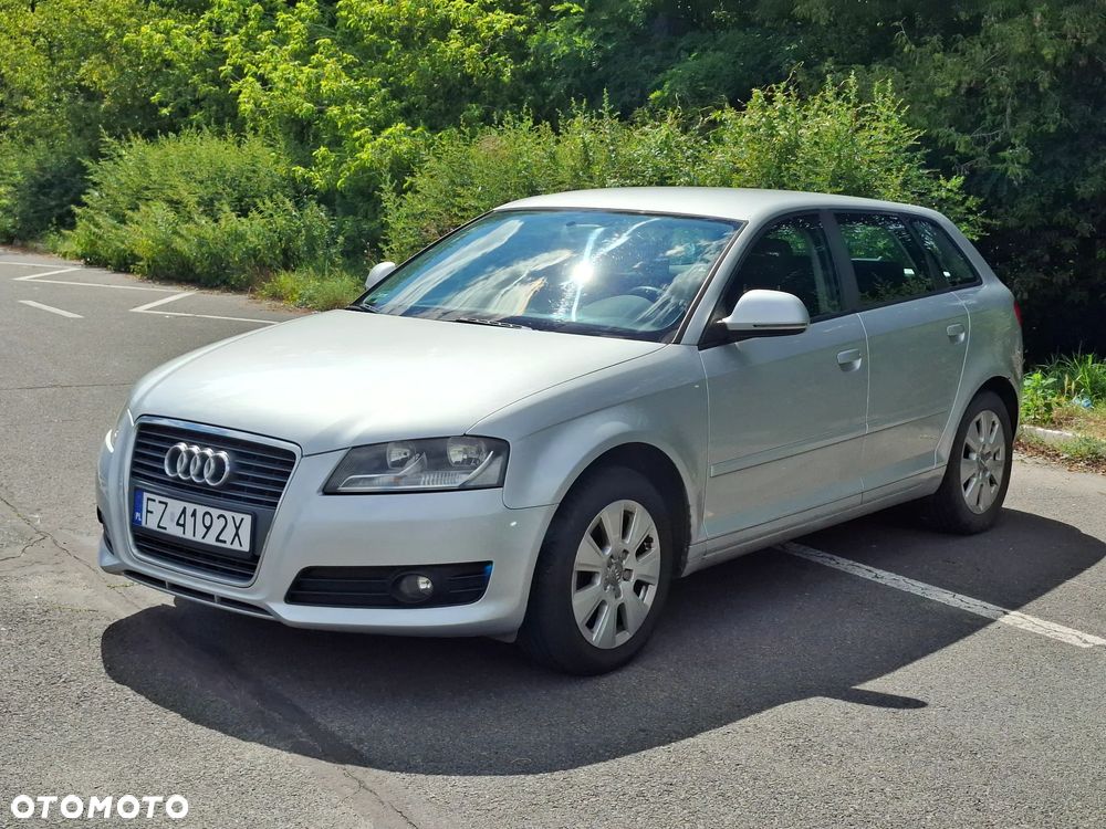 Audi A3 Sportback - 1