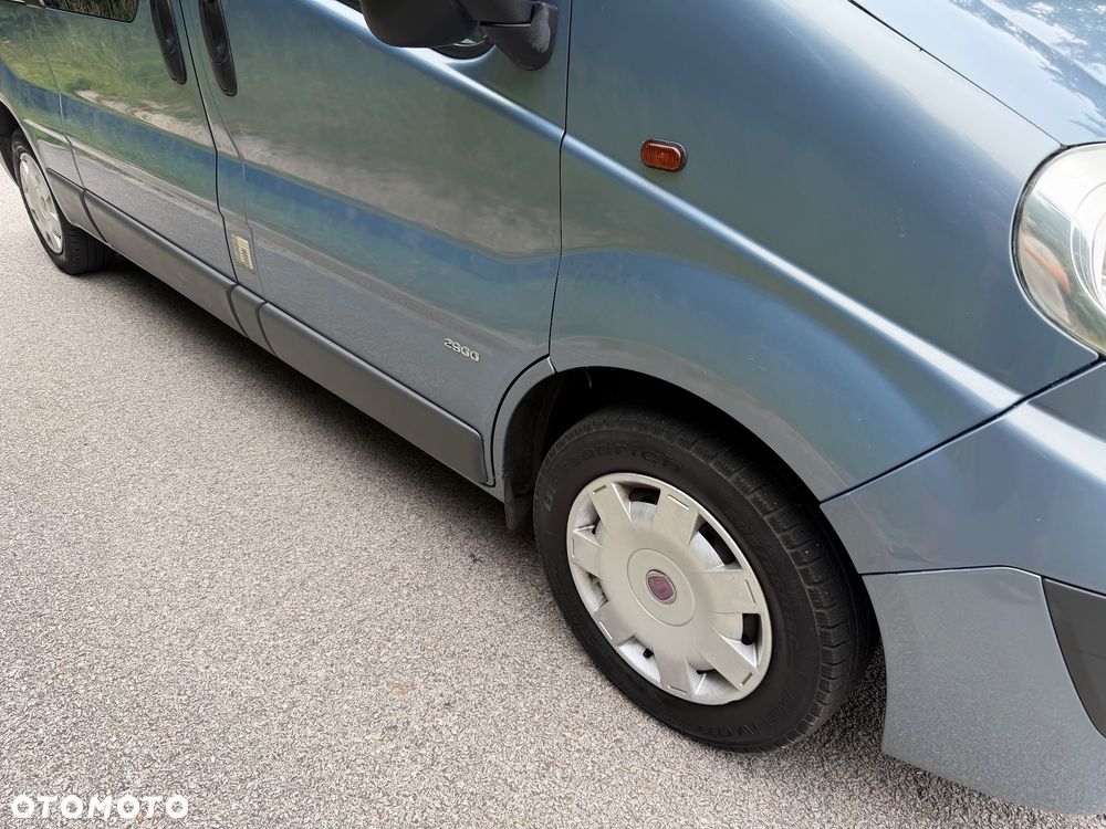 Opel Vivaro - 28