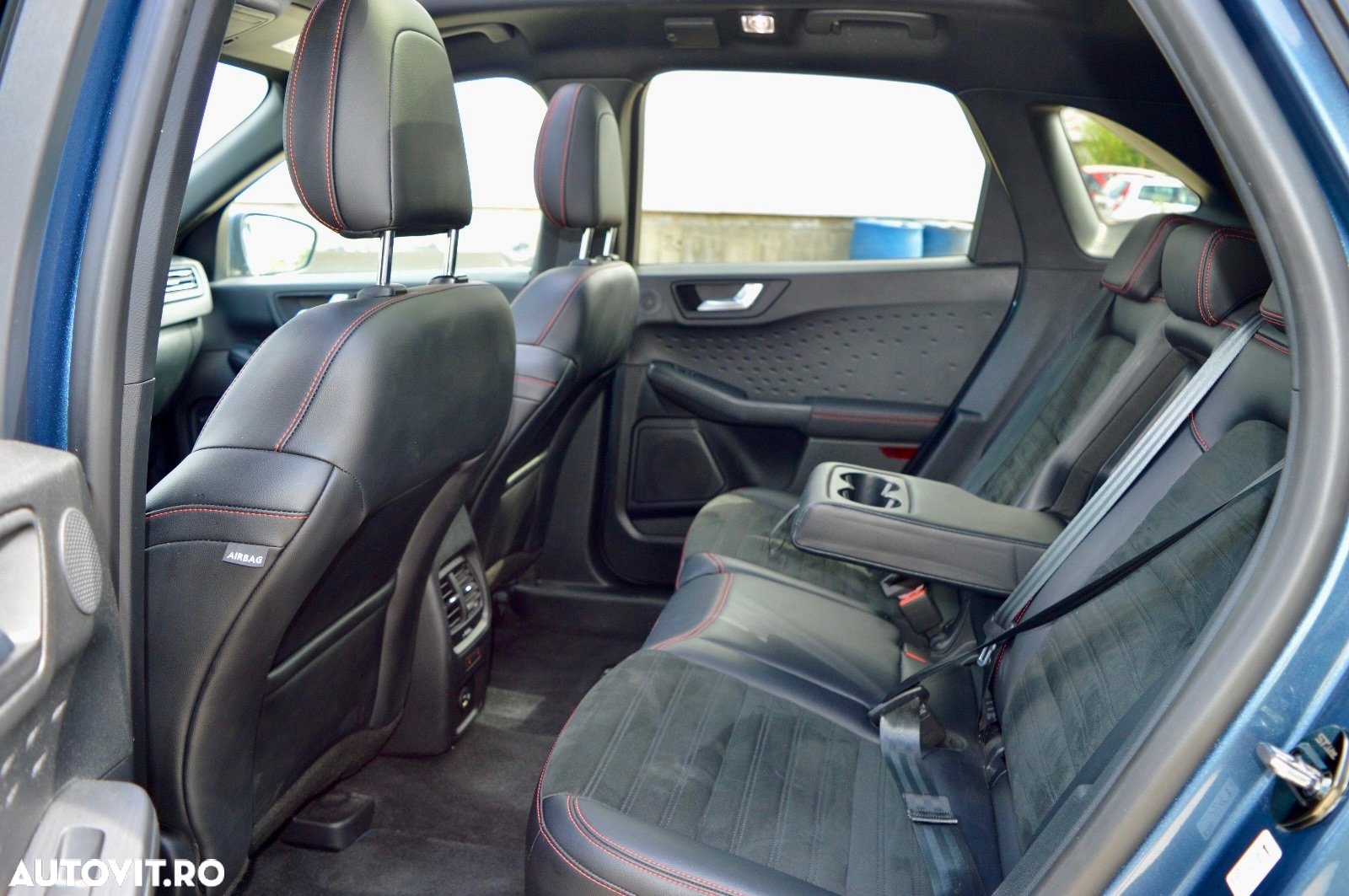 Ford Kuga 2.5 Duratec PHEV ST-LINE X - 24
