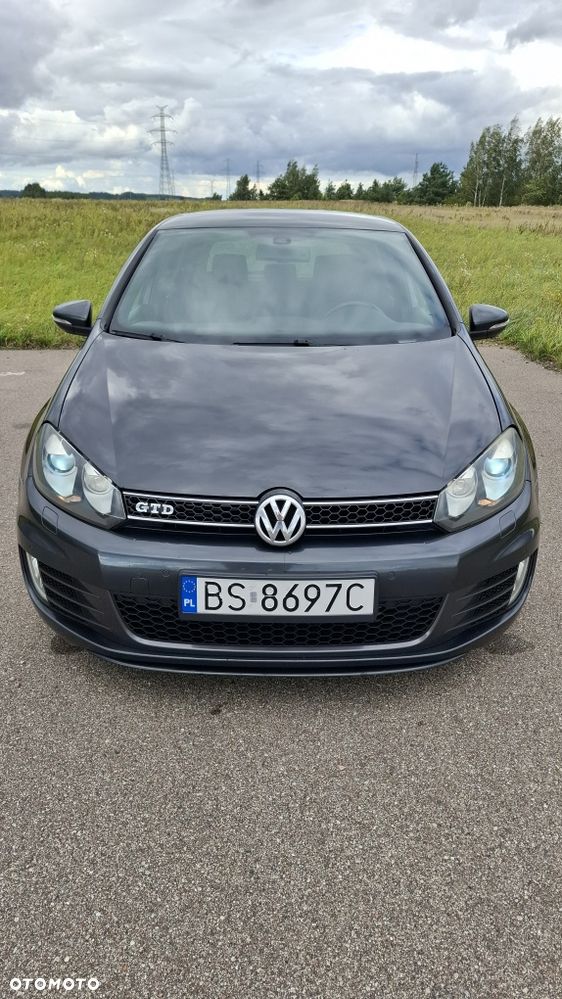 Volkswagen Golf 2010 photo 2