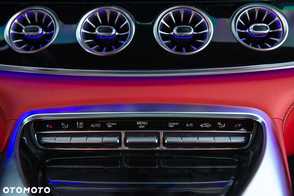 Mercedes-Benz AMG GT 63 S 4Matic+ Speedshift MCT 9G - 30