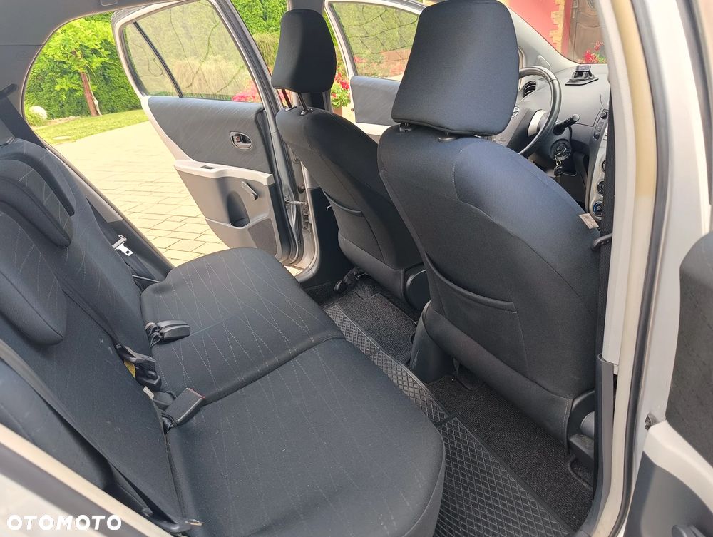 Toyota Yaris 1.0 VVT-i - 33