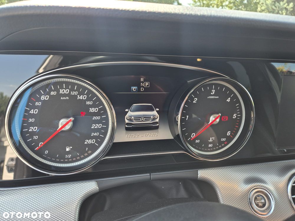Mercedes-Benz Klasa E 200 d 9G-TRONIC - 9