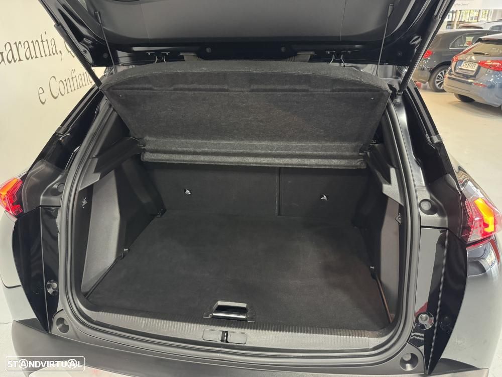 Peugeot 2008 1.2 PureTech Allure EAT8 - 45