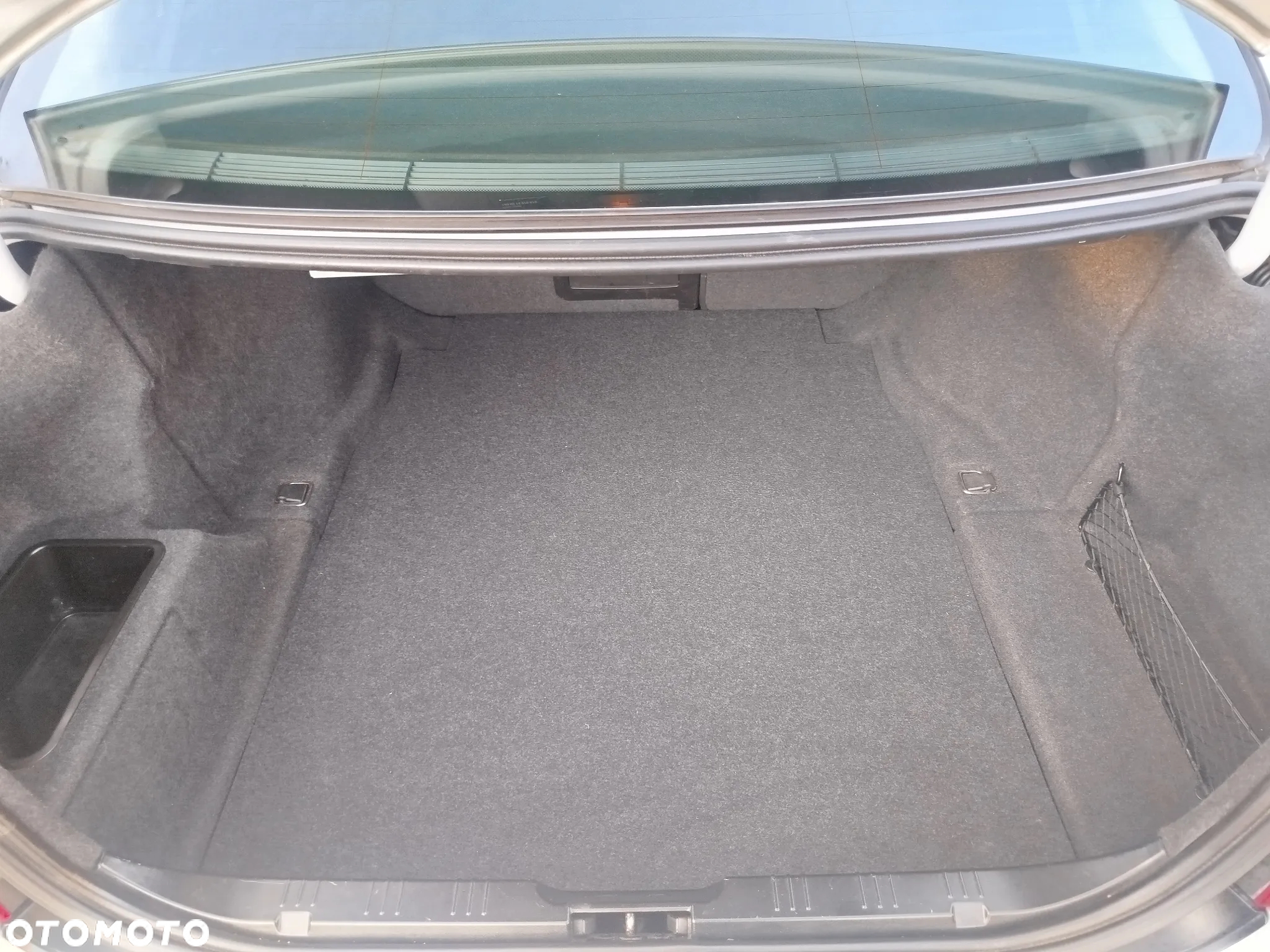 BMW Seria 5 520i - 28