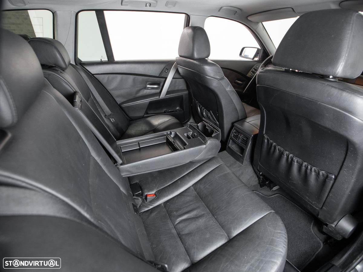 BMW 525 d Touring - 10
