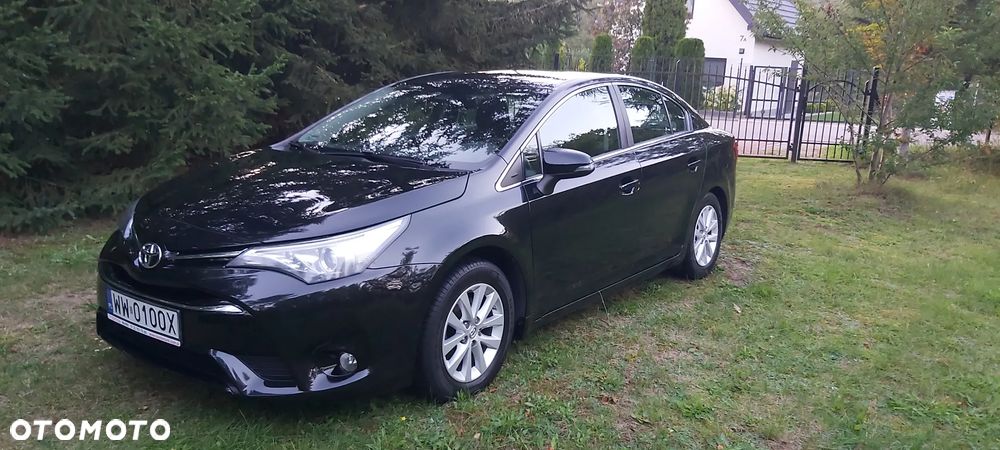 Toyota Avensis 1.6 Active - 6