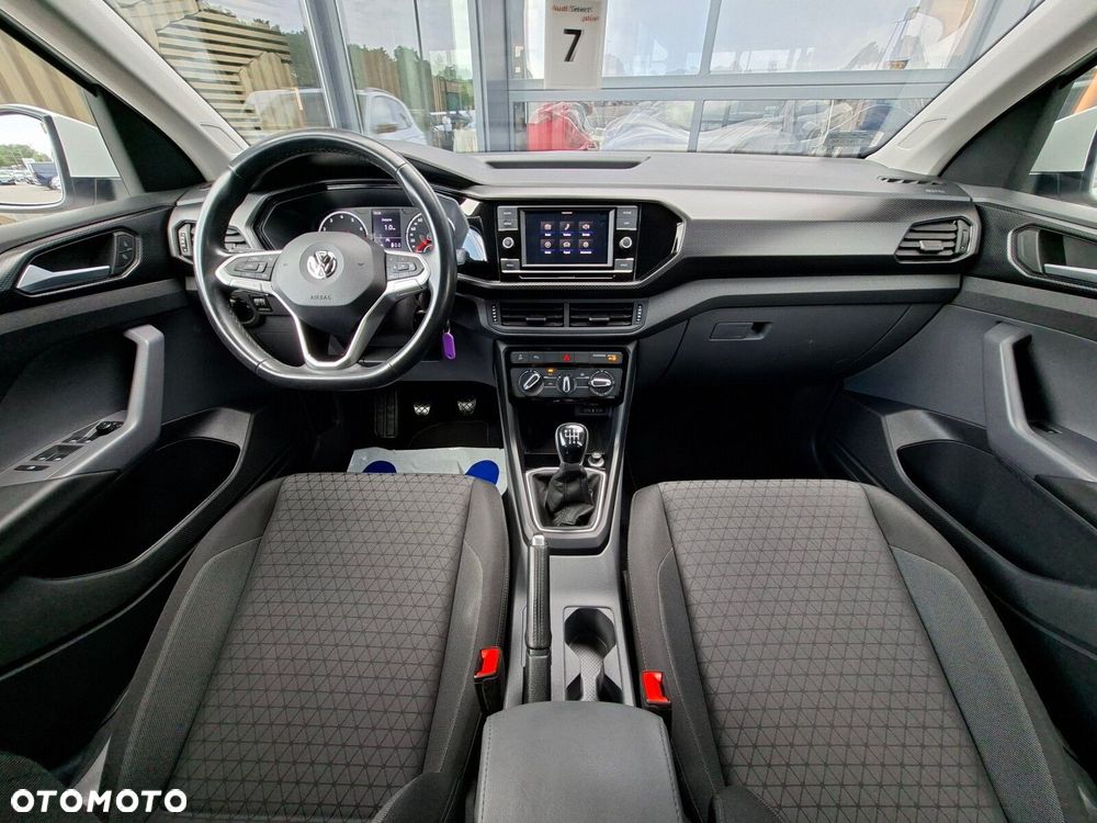 Volkswagen T-Cross - 15