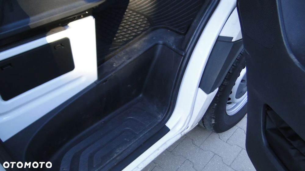 Mercedes-Benz SPRINTER - 17