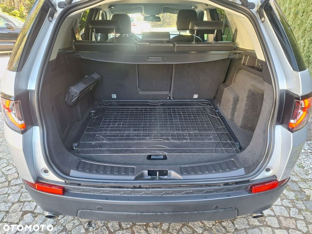 Land Rover Discovery Sport 2.0 D150 R-Dynamic HSE - 22