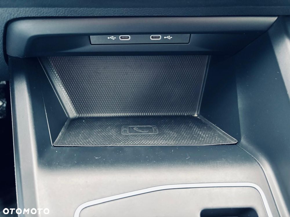 Volkswagen Golf - 31