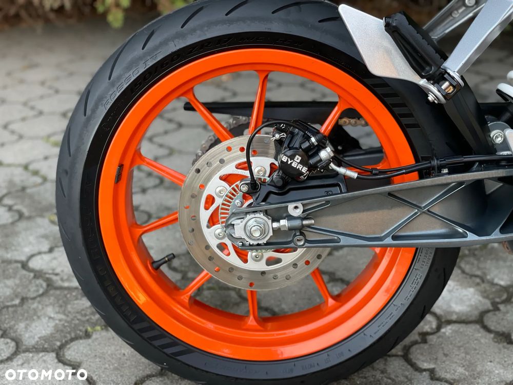 KTM Duke - 16