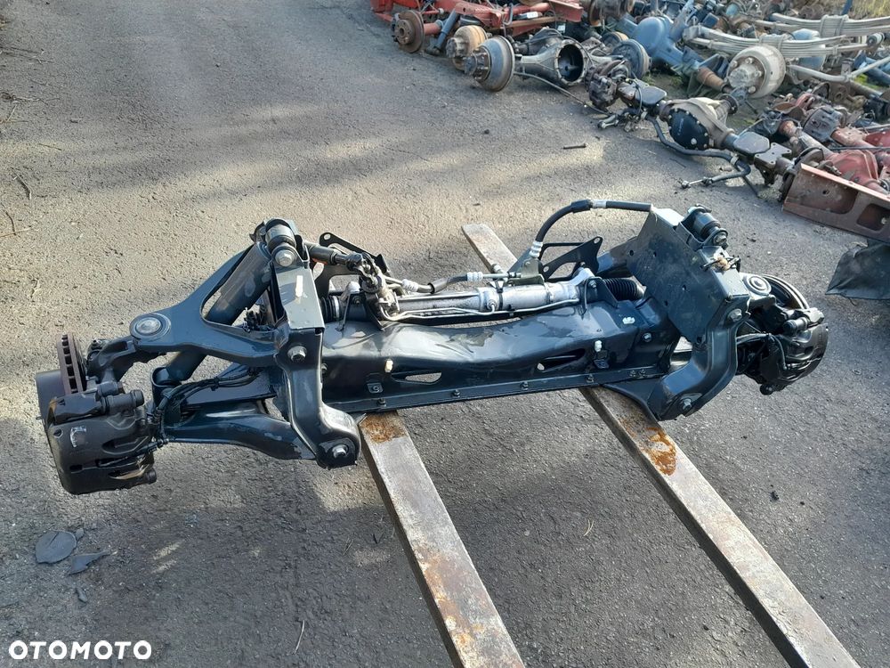 Zawieszenie przednie Iveco Daily 35S18 KOMPLET !! 2013-2019r. z przekładnią !!