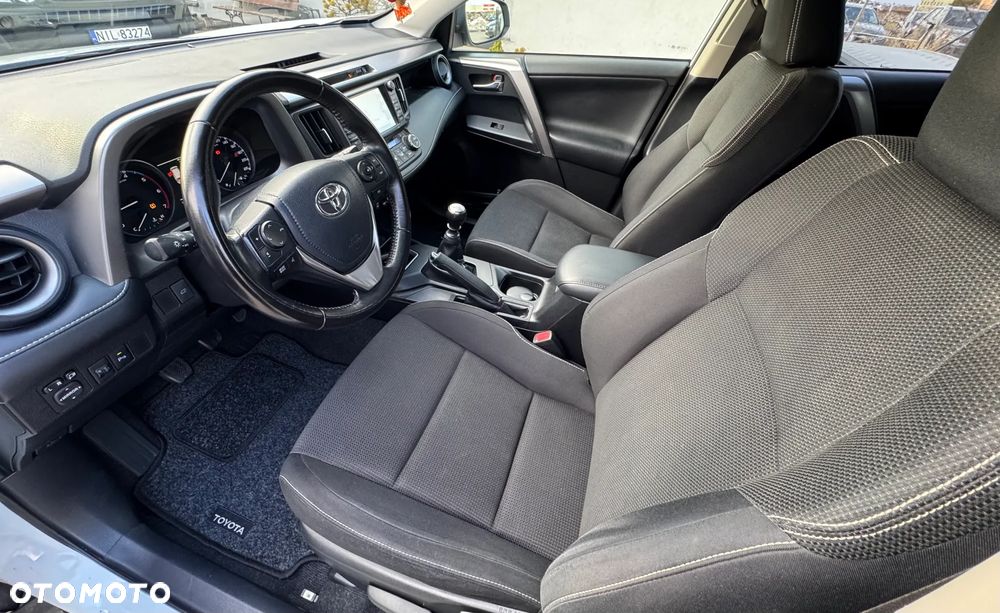 Toyota RAV4 - 12