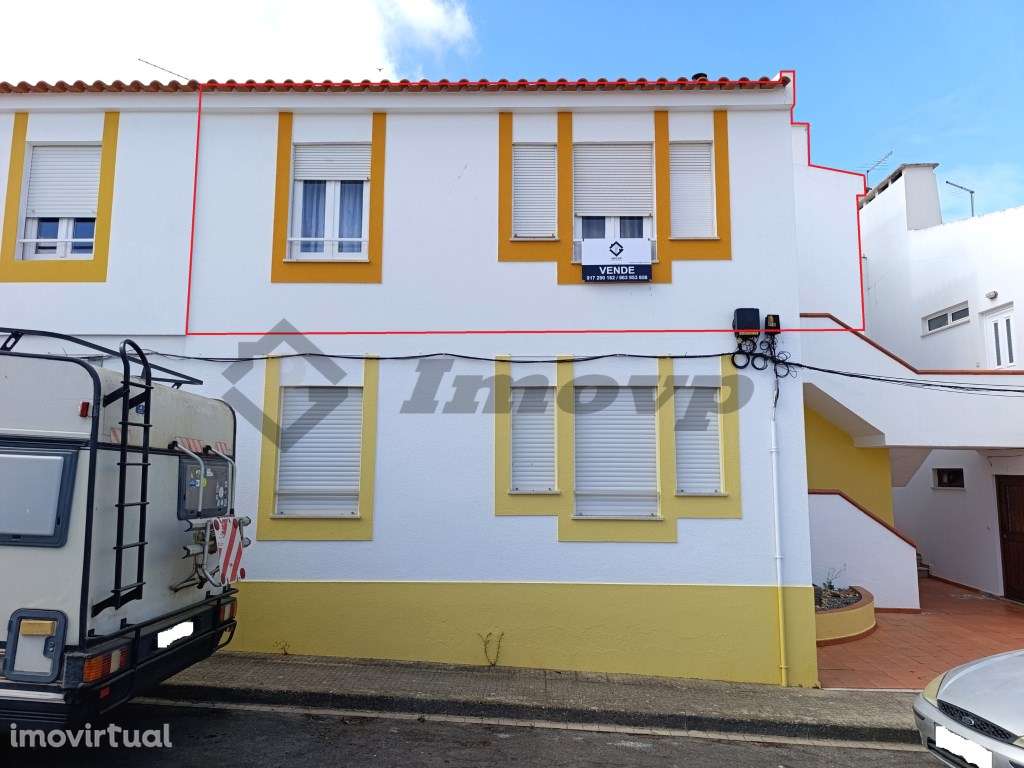 Andar de Moradia de características T2 na Vila de Castro Verde - Grande imagem: 2/20