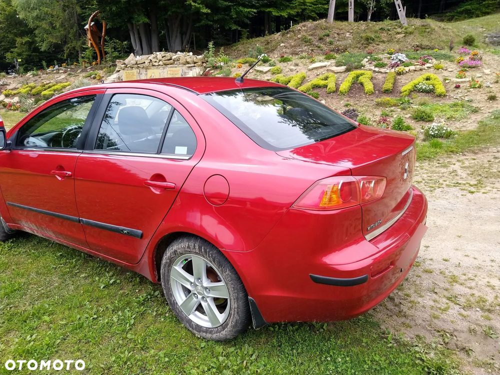Mitsubishi Lancer 1.8 Invite - 9