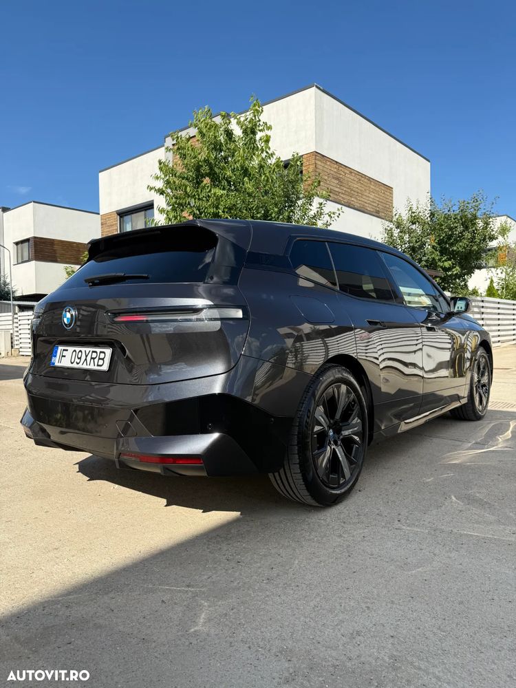 BMW iX xDrive40 - 3