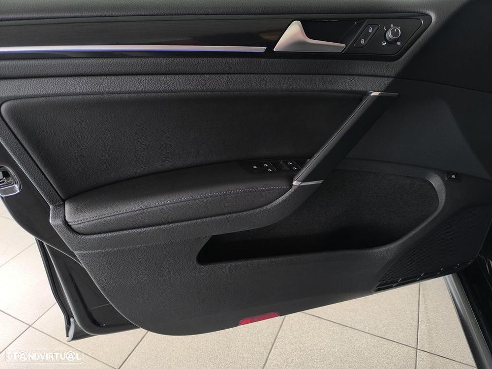VW Golf 1.4 GTE Plug-In-Hybrid DSG - 10