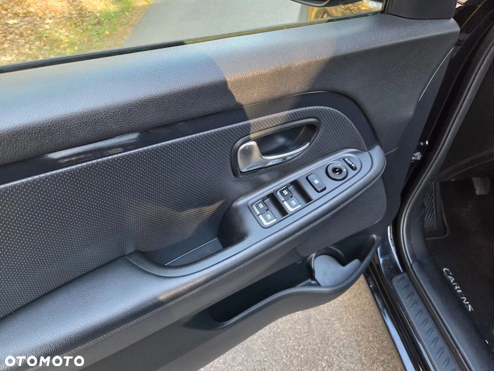 Kia Carens 2.0 GDI Edition 7 - 24