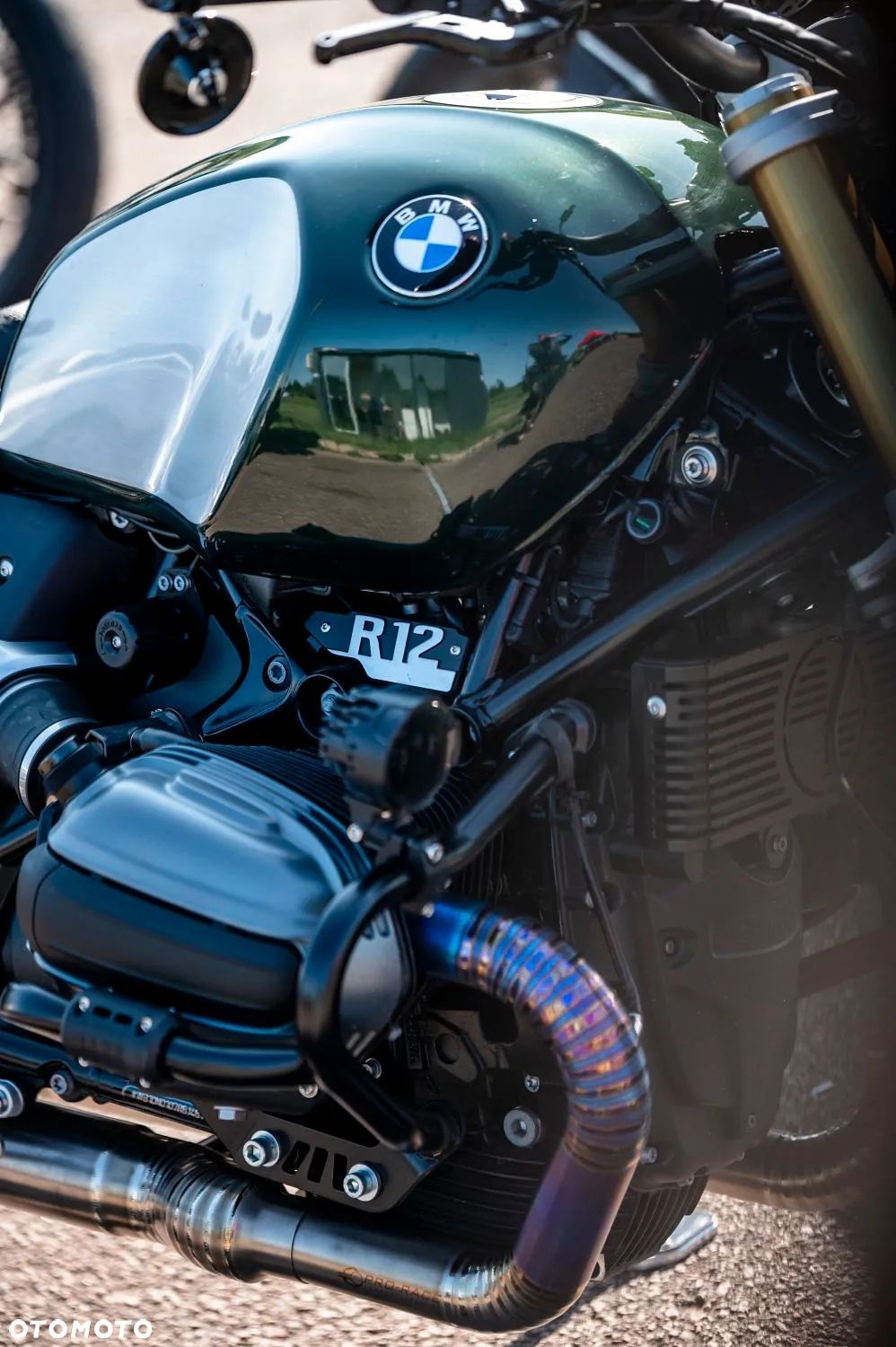 BMW R - 1