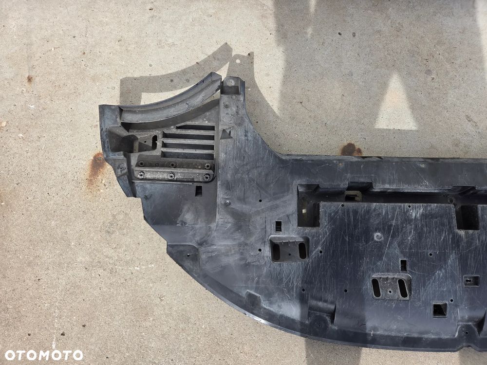 Osłona dolna pod zderzak  Citroen C4 II B7 - 7