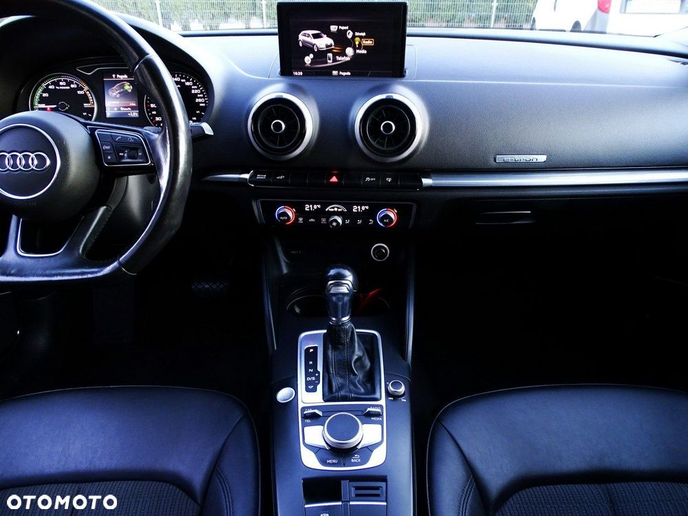 Audi A3 Sportback - 27