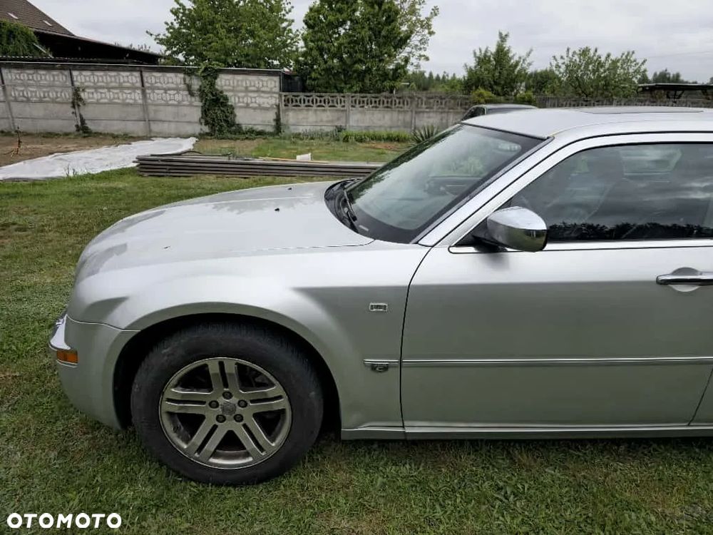 Chrysler 300C 3.5 V6 - 10