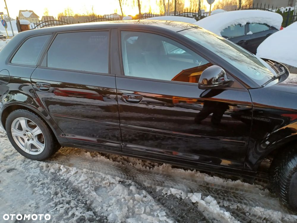 Audi A3 Sportback 1.6 Ambition - 11