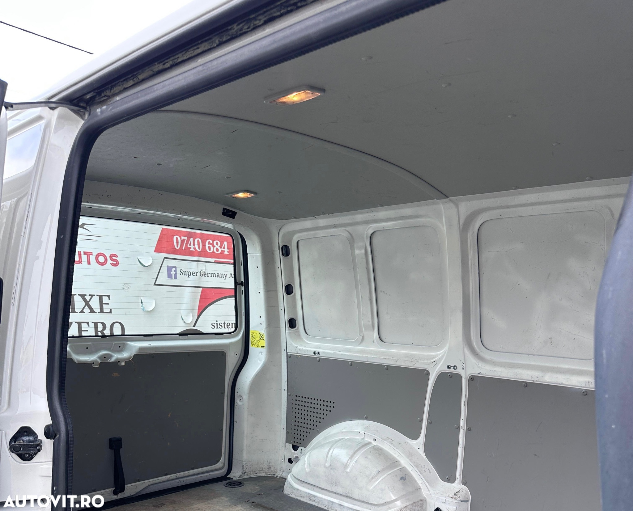 Volkswagen Transporter T6 - 17