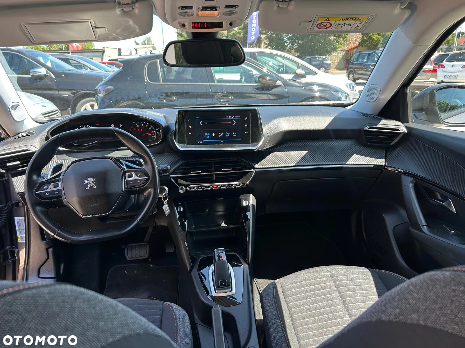 Peugeot 2008 PureTech 130 Stop&Start EAT6 Signature - 15