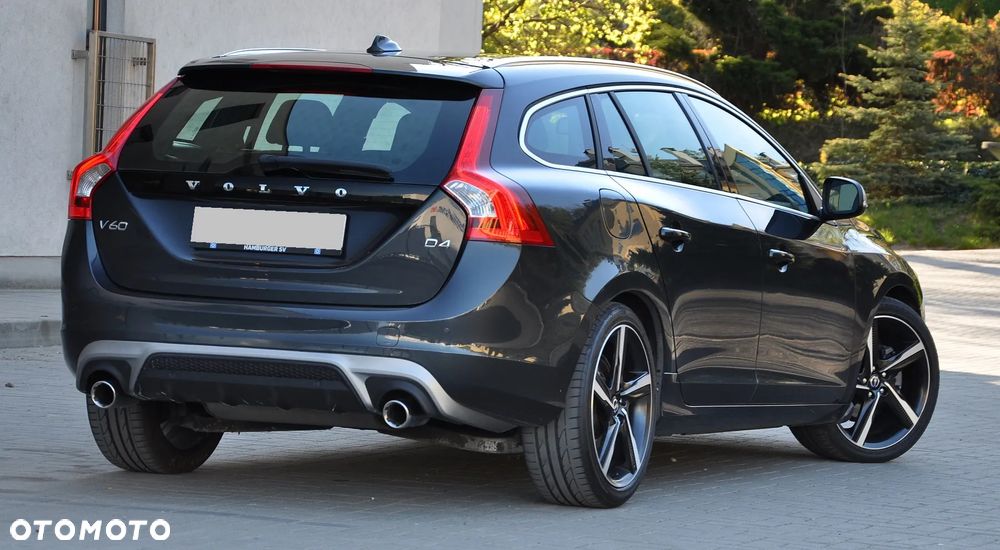 Volvo V60 D4 Geartronic RDesign - 14