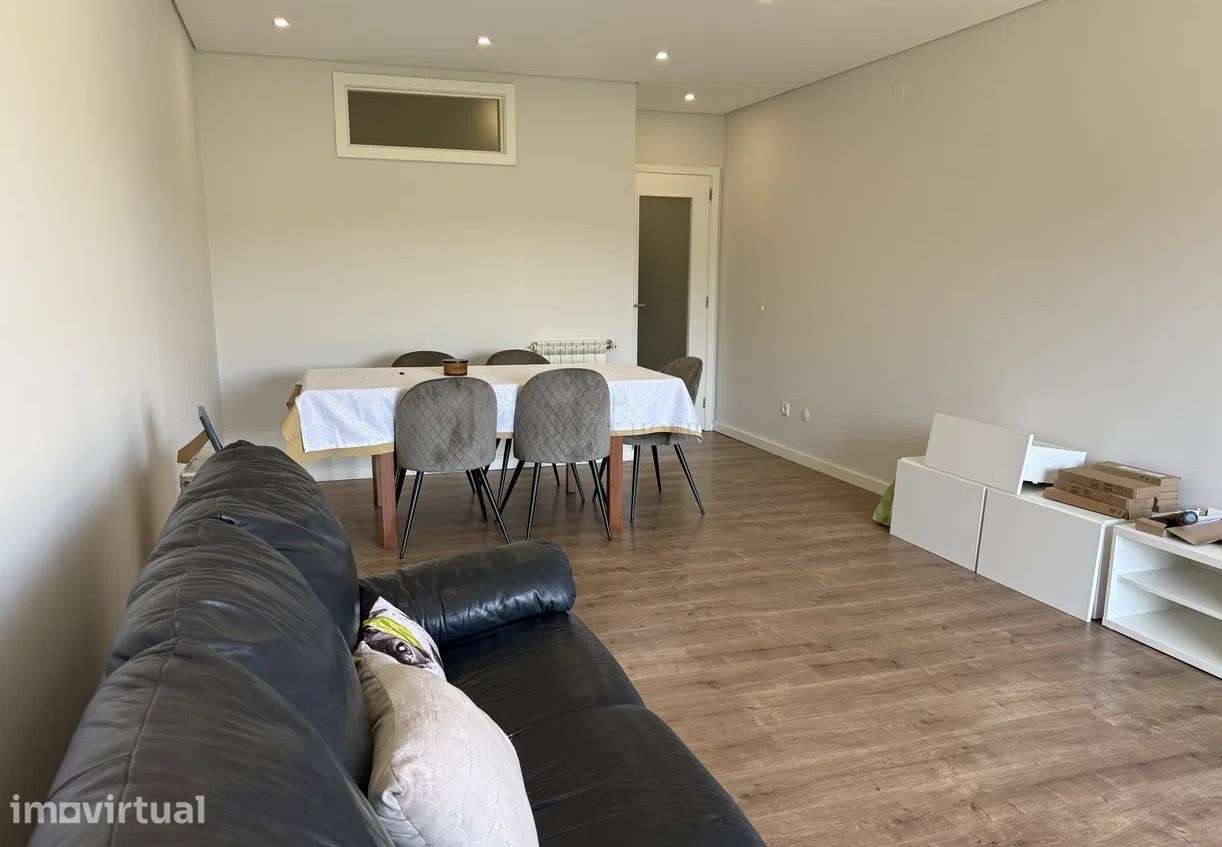 Apartamento T2+1 Renovado em Valadares - Grande imagem: 5/21